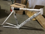 735-hand painted Leader bike frame