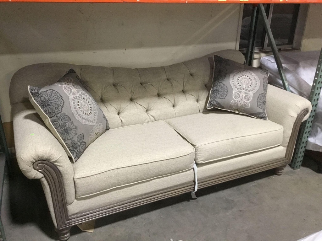 Lot Lark Manor Serta Upholstery Trivette Sofa Beige Lot Lark Manor Serta Upholstery Trivette Sofa Beige
