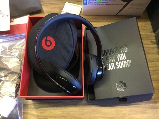 Beats Solo3 Wireless On-Ear Headphones (Black)