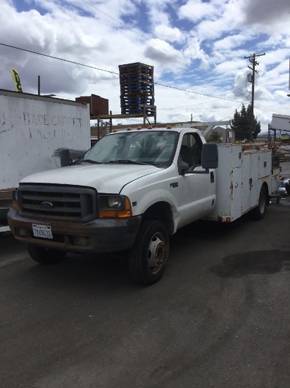 1999 Ford F550 ***DEALER OR EXPORT ONLY***