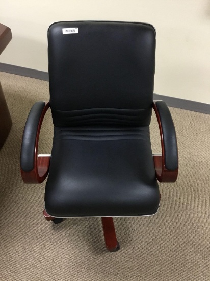 Palo Alto Standard-Back Black Leather Chair
