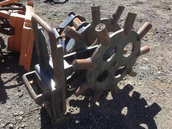 Excavator compaction wheel