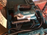 Makita 120V Electric Hand Saw