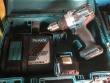 Makita 18V Power Drill w/Battery and Charger