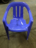(27)Childrens plastic stacking chairs