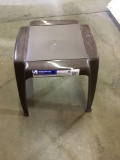 (15) Plastic stacking side tables