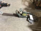 Black and Decker 16 inch Electric Hedge trimmer
