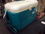Igloo Ice Chest With Wheels