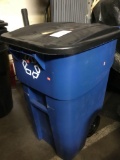 Rubbermaid Brute 50 gal. Recycling Bin