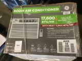 GE 17,600 BTU/HR w/11,000 BTU/HR Room Air Conditioner