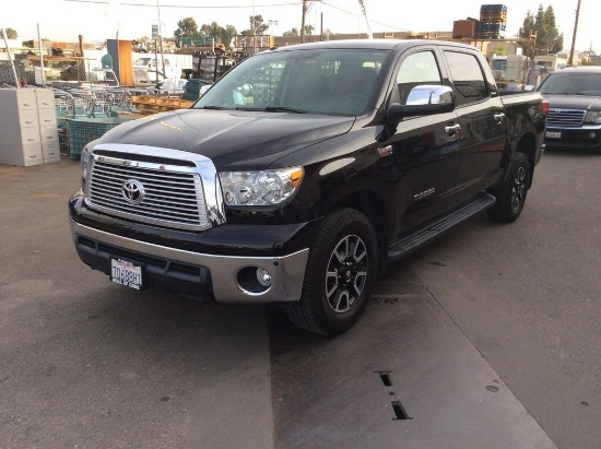 2013 Toyota Tundra Platinum