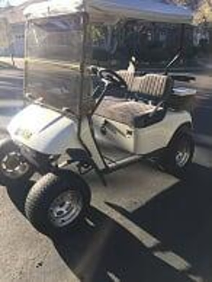 2005 Custom 48 Volt EZ-Go Golf Cart With 4in. Lift