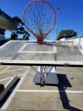 (1)Gared Sports. Portable Basketball Rim. 125x78x48.