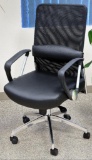 San Diego Black Mesh/Leather Mid-Back Chair