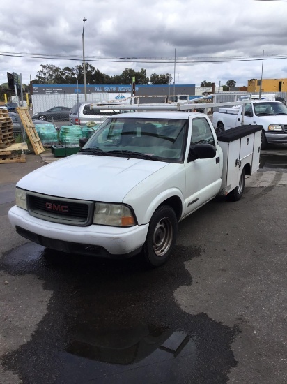 1999 GMC Sonoma With Service Body