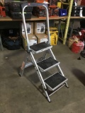 Westward Folding Step Ladder With Tray
