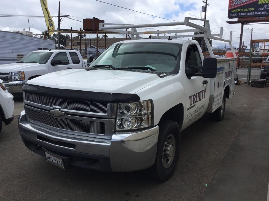 2007 Chevrolet Silverado 2500 with Harbor Truck Service Body***FOR DEALER OR EXPORT ONLY***