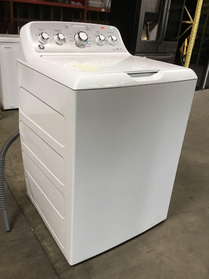 GE 4.2 cu. ft. Top Load Electric Washer Machine ***TURNS ON***