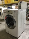 LG Commercial Coin Operated Washing Machine ***TURNS ON NOT FULLY TESTED***NO KEYS***