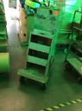 Lighting maintenance cart