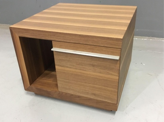 Bellini End Table w/Drawer