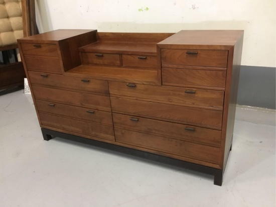 American Leather 8-Drawer Solid Wood Dresser