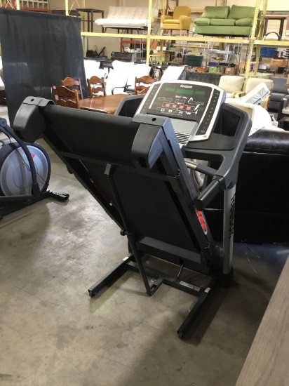 Reebok Competitor RT 5.1 Treadmill | Online Auctions | Proxibid