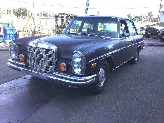 1973 Mercedes 280 SE 4.5***VEHICLE WAS DRIVEN TO FISCHER LOT***