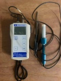 pH / Temperature Meter
