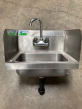 Gridmann Stainless Steel Wall Mounted Hand Sink