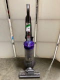 Dyson Ball Active Base Plate Vacuum Cleaner***TURNS ON***