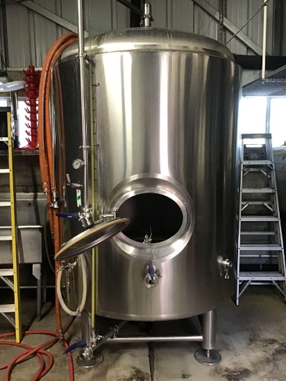 25 Barrel, Vertical, Stainless Steel, Jacketed Bright Tank with 20 in Side Bottom Manway