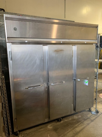 Continental 3 Door Stainless Steel Reach in Freezer***GETS COLD***