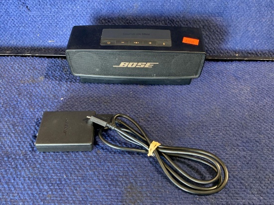 Bose Mini II SoundLink Bluetooth Portable Speaker With Charging Cradle