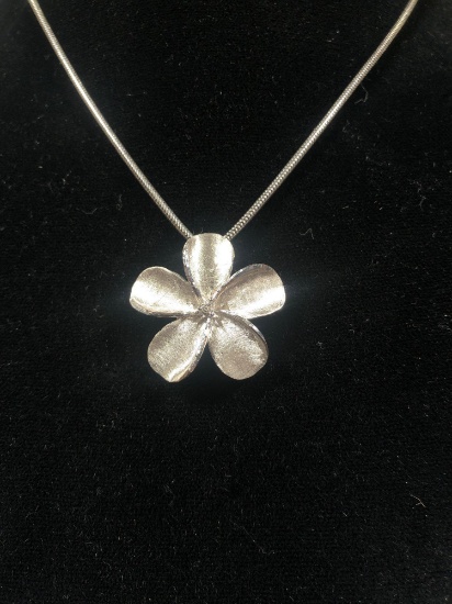 White Gold Plumeria Pendant with Diamond