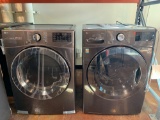 LG washer & Dryer Set