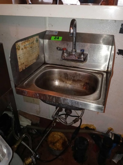 Hand Sink with left hand side splashguard