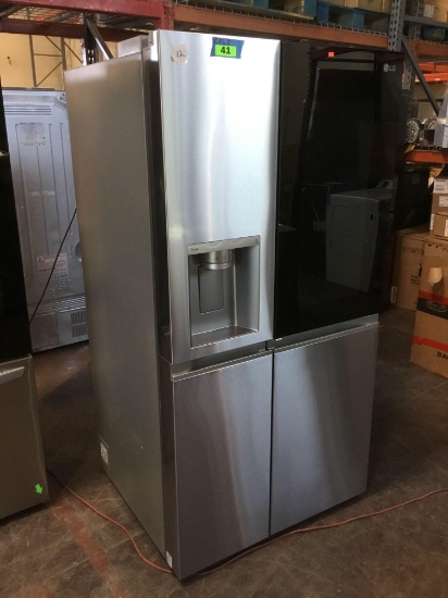 LG 27 cu.ft. Smart Side-By-Side InstaView Door-in-Door Refrigerator *COLD*