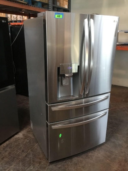 LG - 29.5 Cu. Ft. 4-Door French Door Smart Refrigerator *COLD*