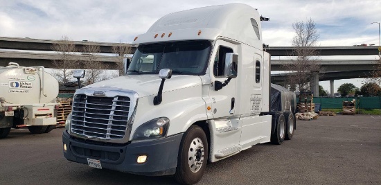 2017 Freightliner Cascadia 125 Sleeper Cab