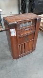GE Vintage Record Player and Radio