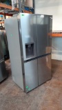 LG 23 cu. ft. Side-by-Side Counter-Depth Refrigerator * COLD*