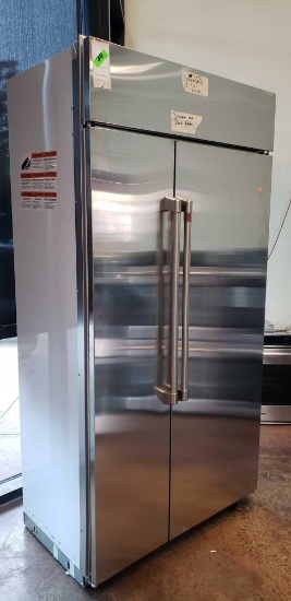 Cafe 25.2 cu. ft. 42in Side-by-Side Built-In Smart Refrigerator*COLD*