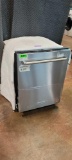 KitchenAid 24in. Top Control Dishwasher with FreeFlex Third Rack*PREVIOUSLY INSTALLED*