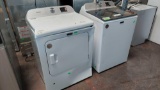 Maytag Washer and Gas Dryer Set*PREVIOUSLY INSTALLED*