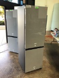 Samsung 12.0 Cu.Ft. Bespoke Bottom Freezer Refrigerator*COLD*UNUSED*