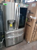 LG 30 cu. ft. Smart InstaView Door-in-Door Refrigerator with Craft Ice*COLD*