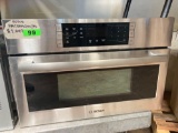 Bosch 30in. Electric Combination Single Wall Oven