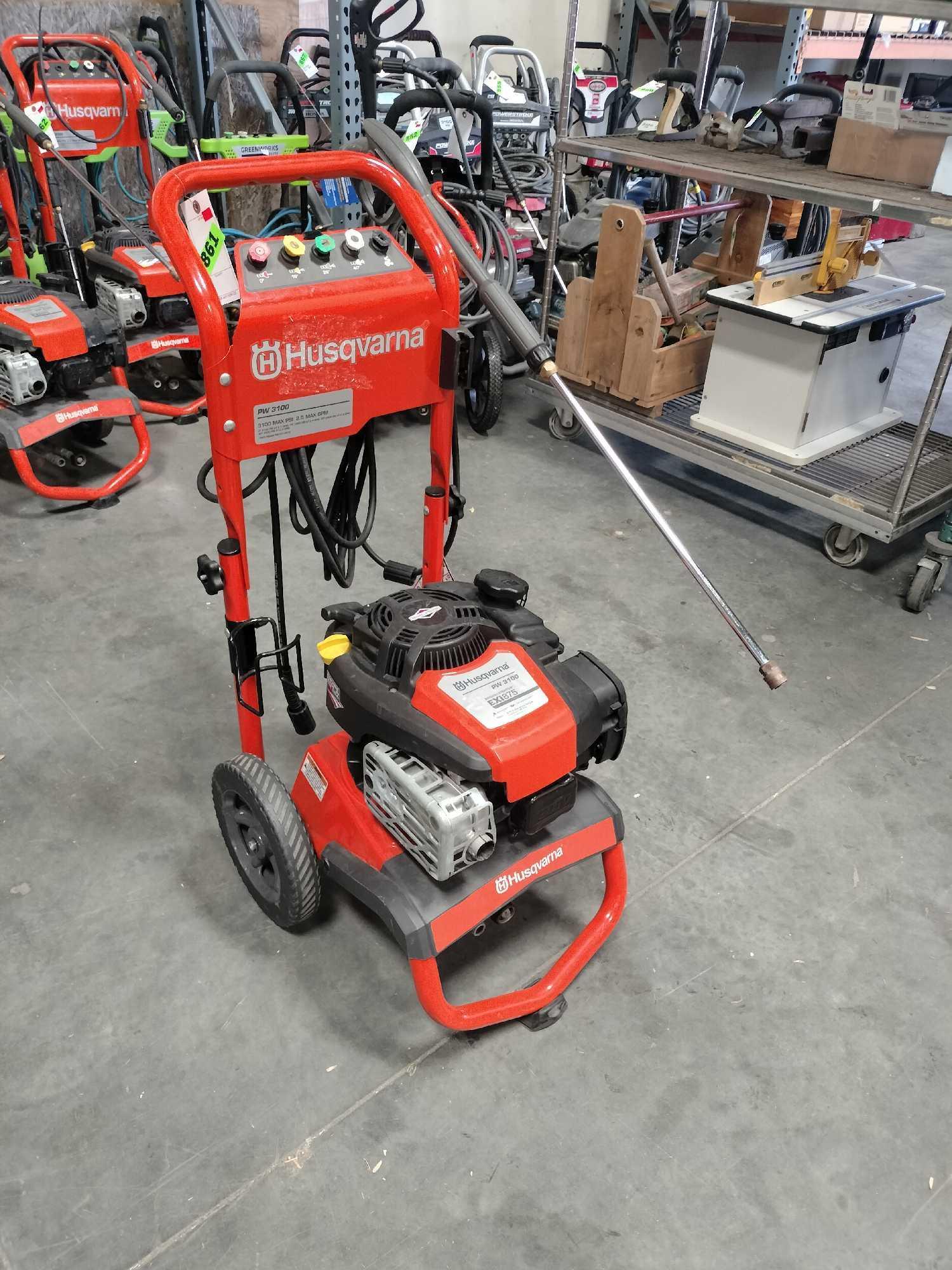 Husqvarna 3100 psi gas store pressure washer