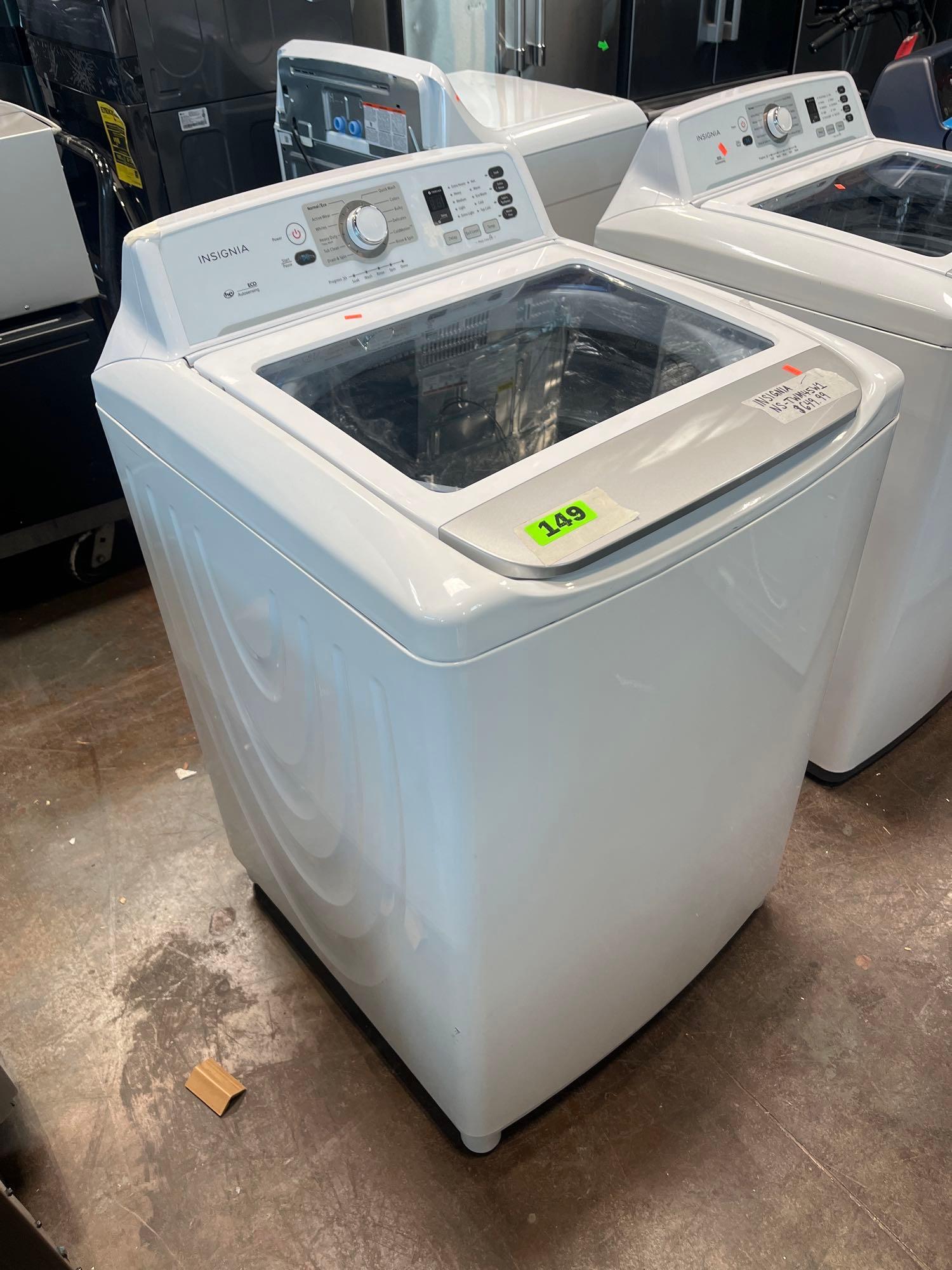 Insignia - 4.5 Cu. ft. High-Efficiency Front Load Washer - White